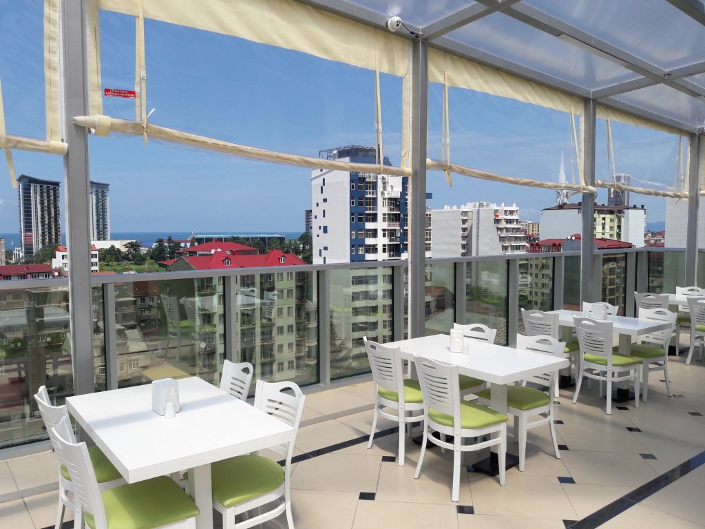 Фото Hotel Green Glass