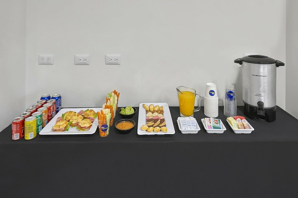 Фото City Express Junior by Marriott Aguascalientes Centro