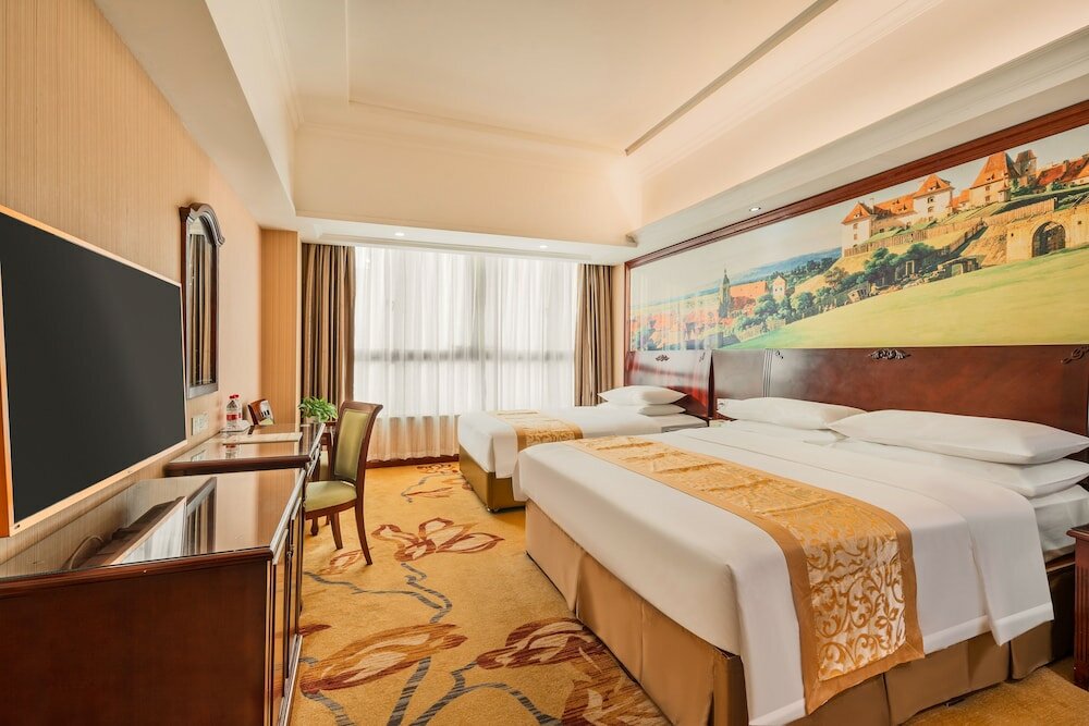 Фото Vienna Hotel Shenzhen International Exhibition Center Fuhai Qiaotou