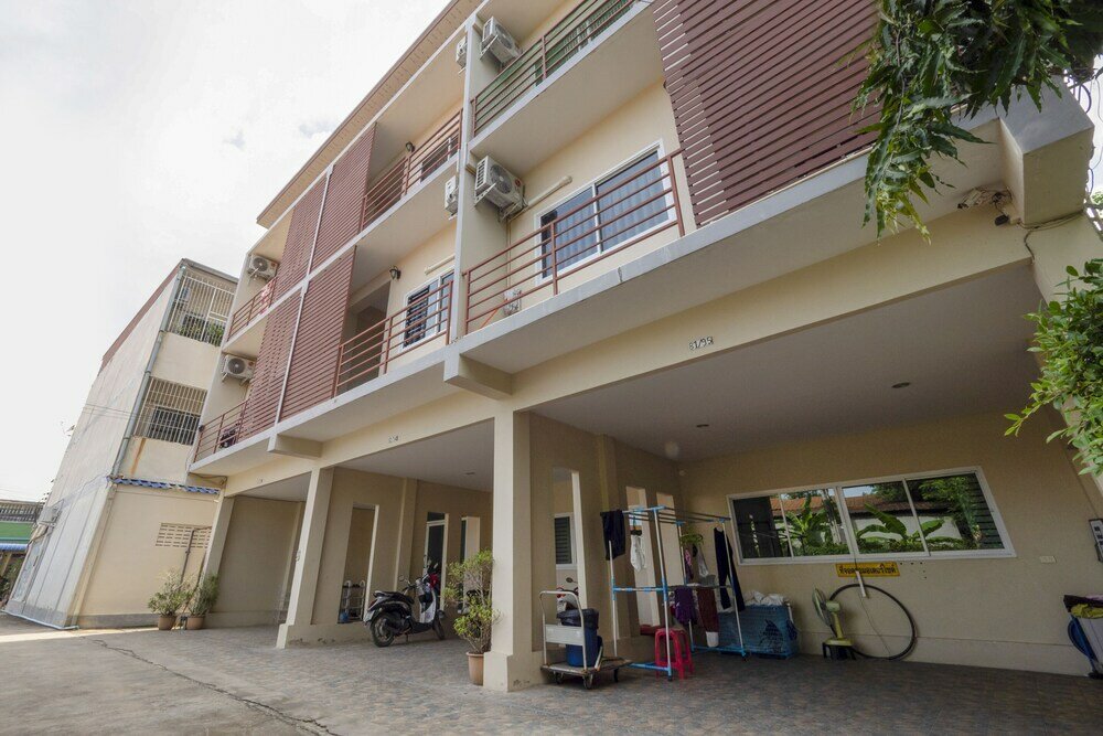 Фото Oyo 698 Pattaya City