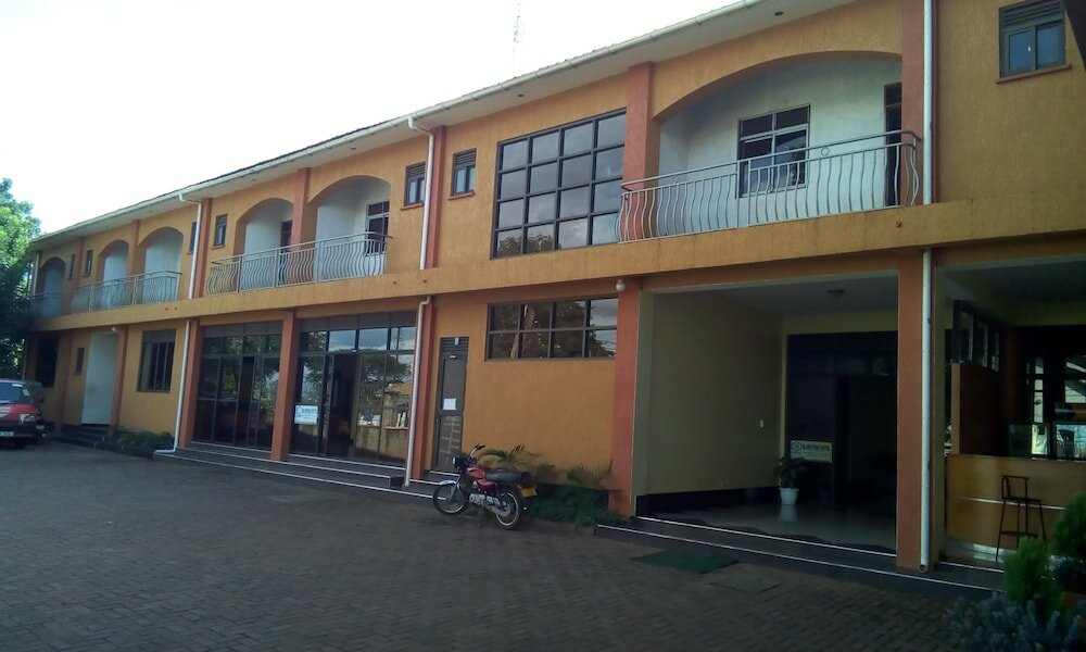 Фото отеля 1