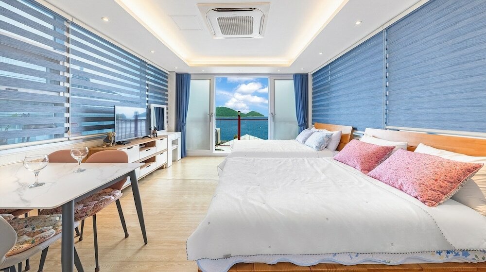 Фото Yeosu Mogwa Pension