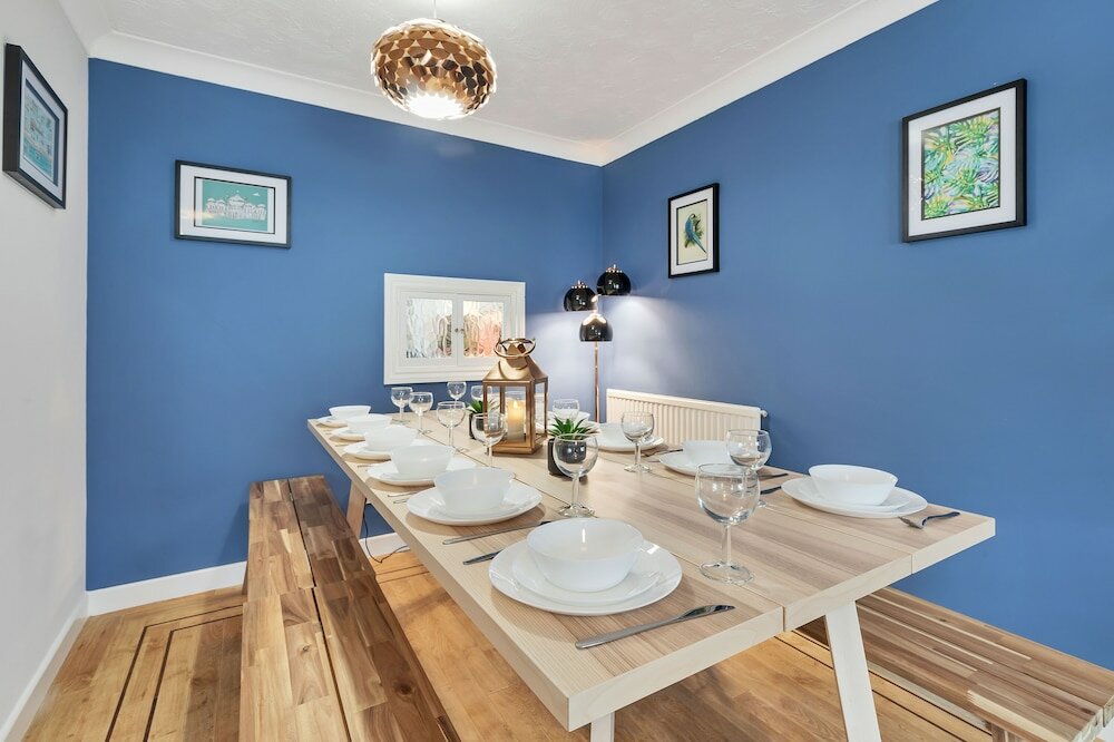 Фото Seabright Townhouse by My Getaways Parking for one car