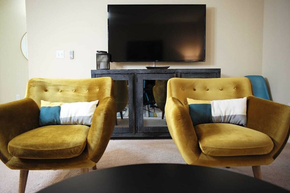 Фото Balmoral Apartments