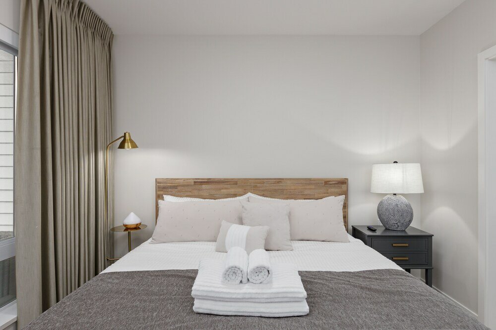 Фото 7476 Granville St