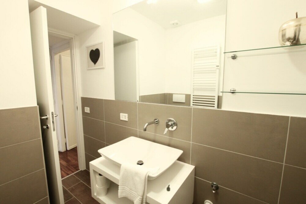 Фото Monticelli Viola