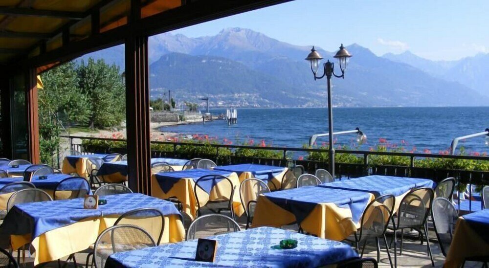 Фото Pianello Charming Lake View