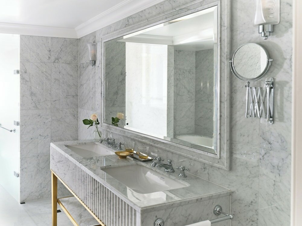 Фото The Dorchester