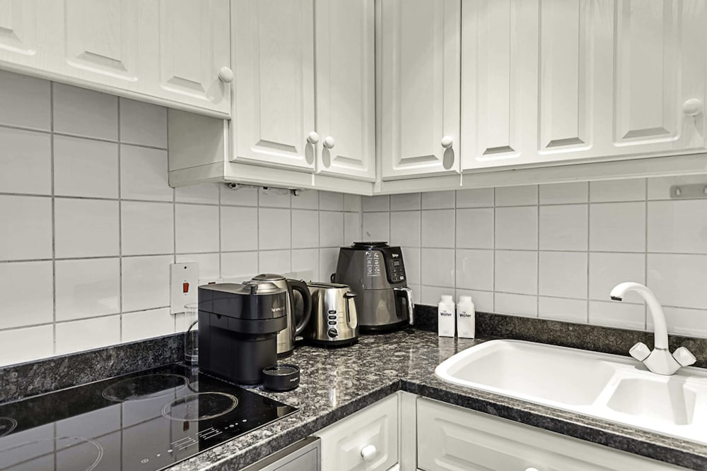 Фото Beautiful Two Bed Abode Near Chelsea