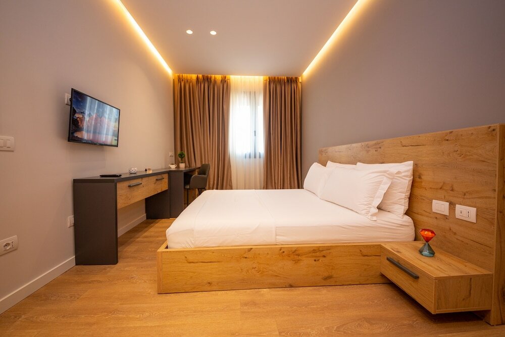 Фото Central Chic Apartments