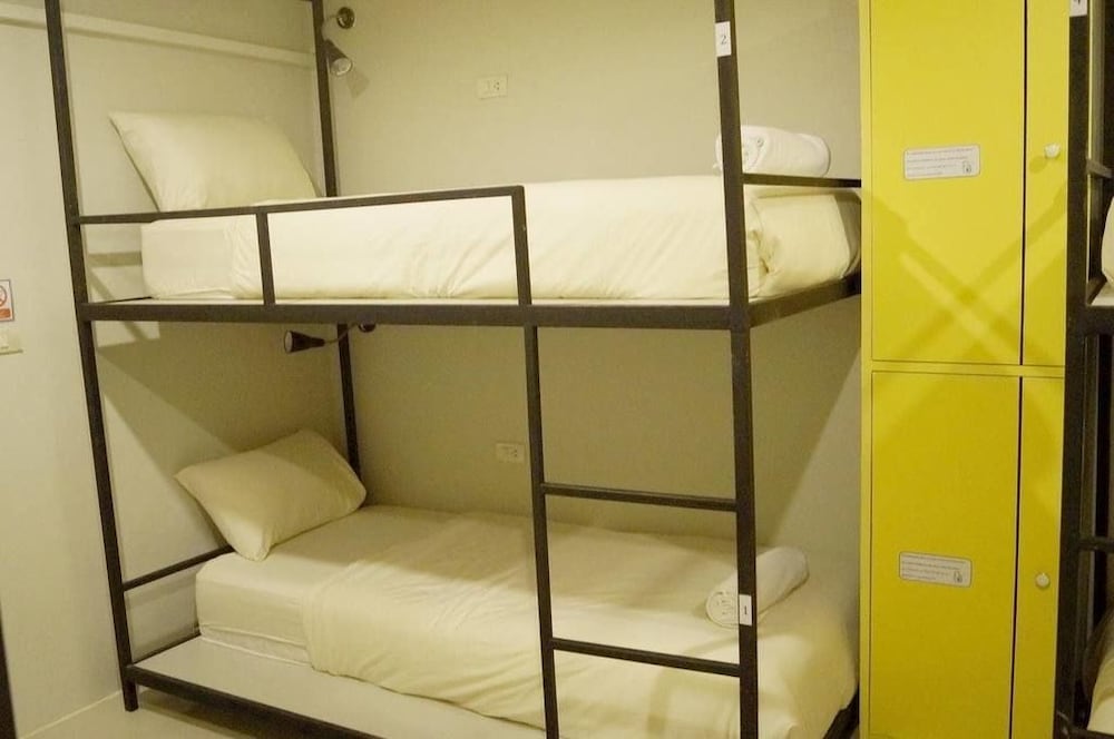 Фото Sunny Hostel Chiangmai @Tha Pae