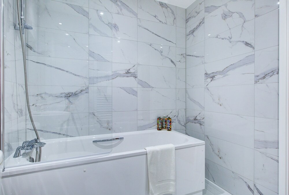 Фото Hybrid Resi - Mitcham