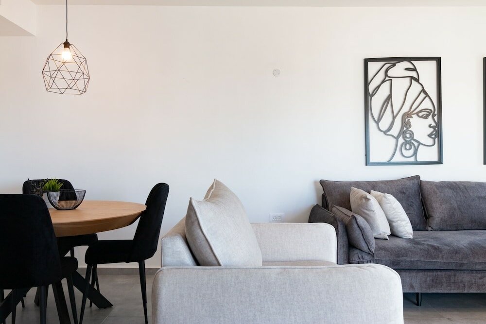 Фото Luxury Apt 3 Br New Tower Parking