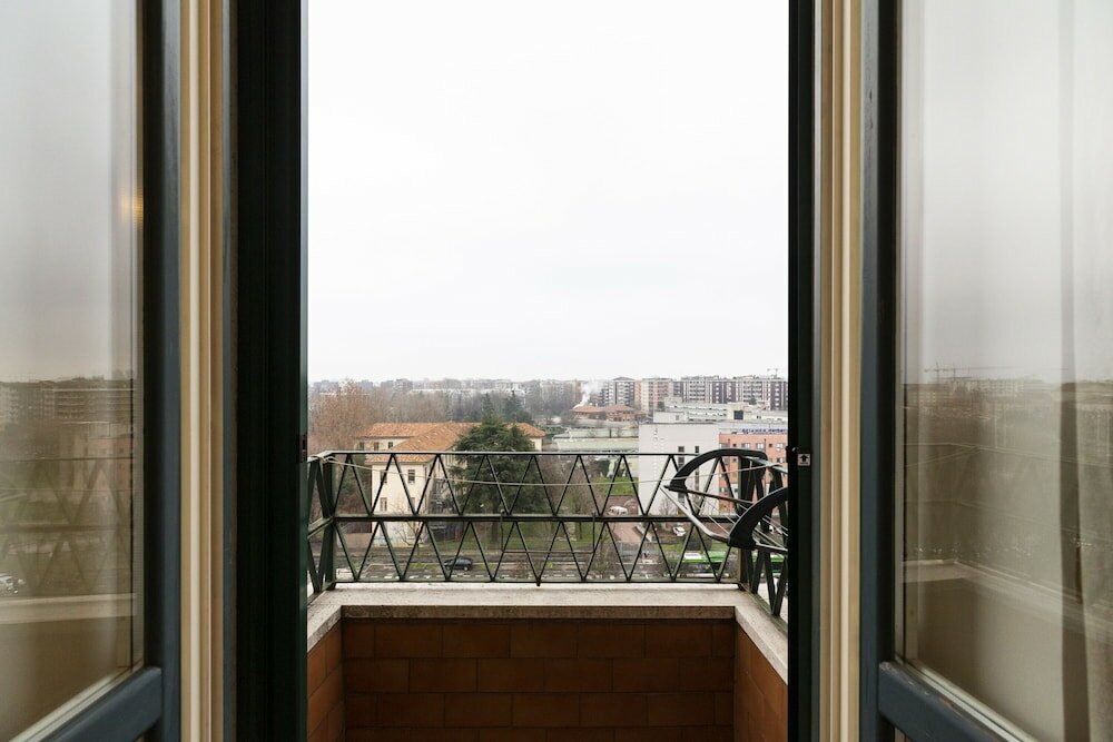 Фото NotaMI - The Wall Top Floor Apartment