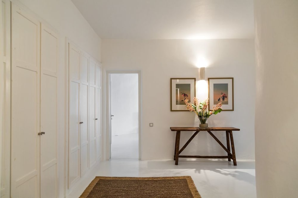 Фото Crystal Villa 6 Bedroom