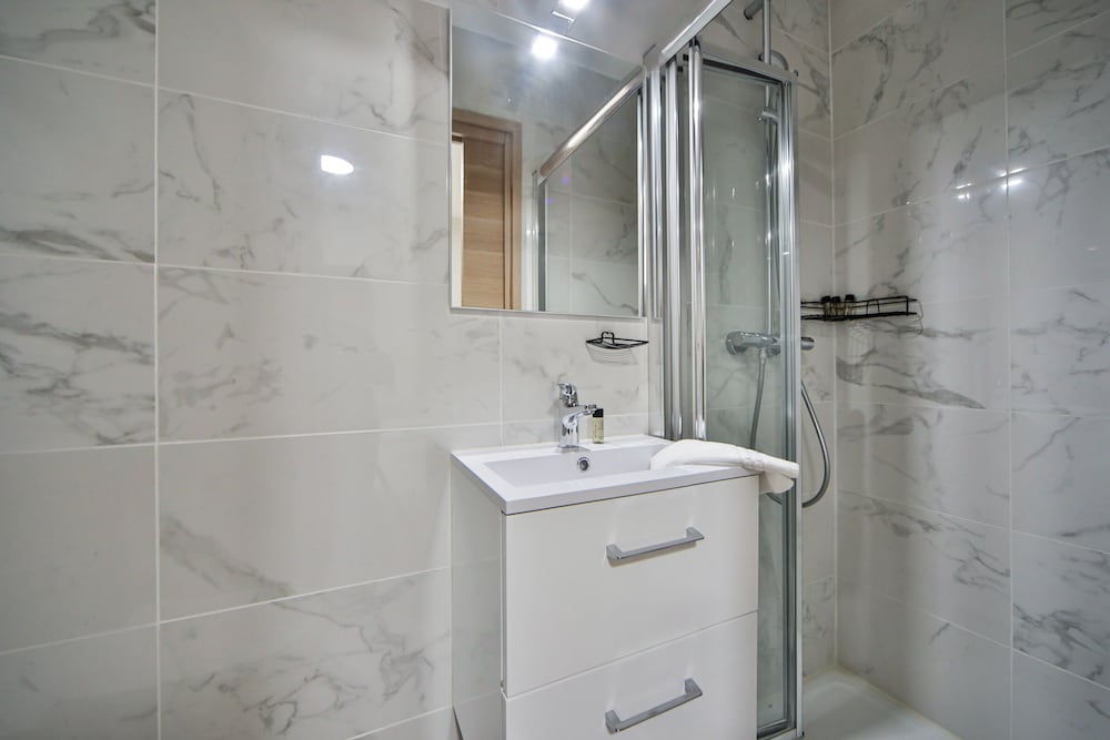 Фото Blue Night International 49