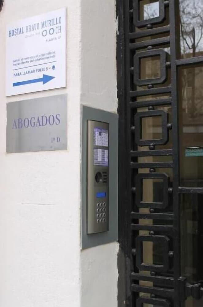 Фото Hostal Abitum Madrid