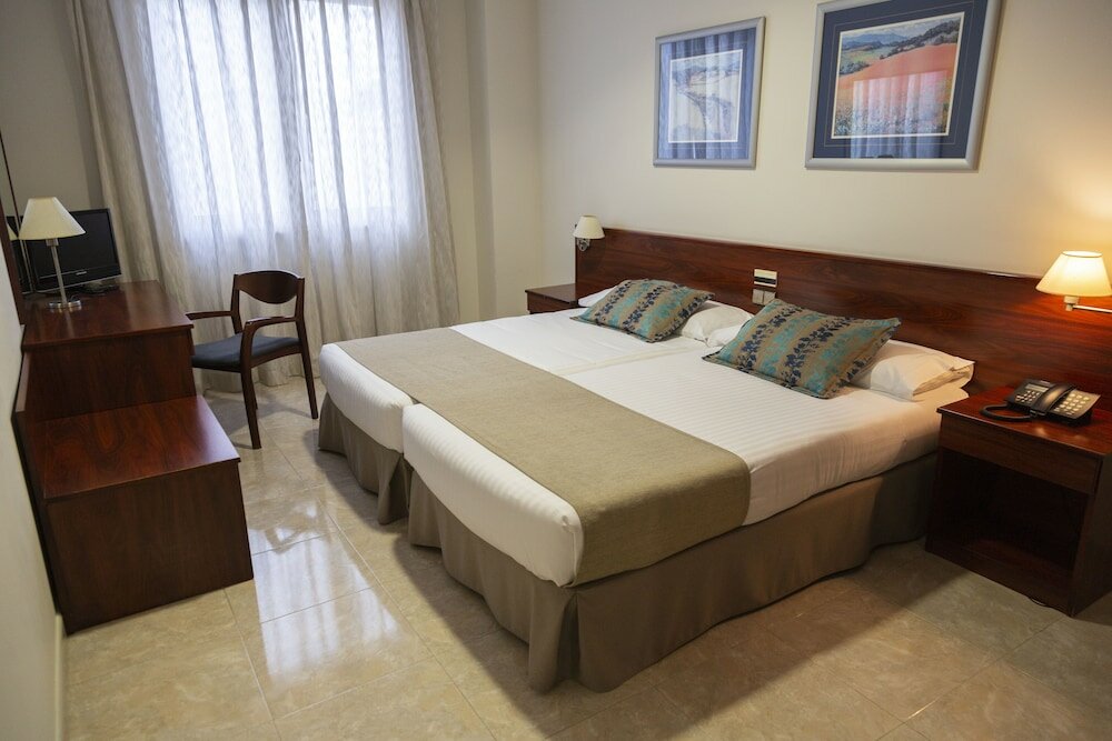 Фото Checkin Valencia Ciscar