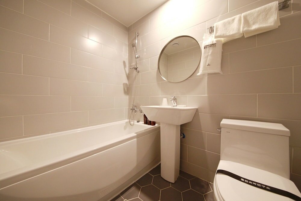 Фото Bucheon Yam Bucheon Station