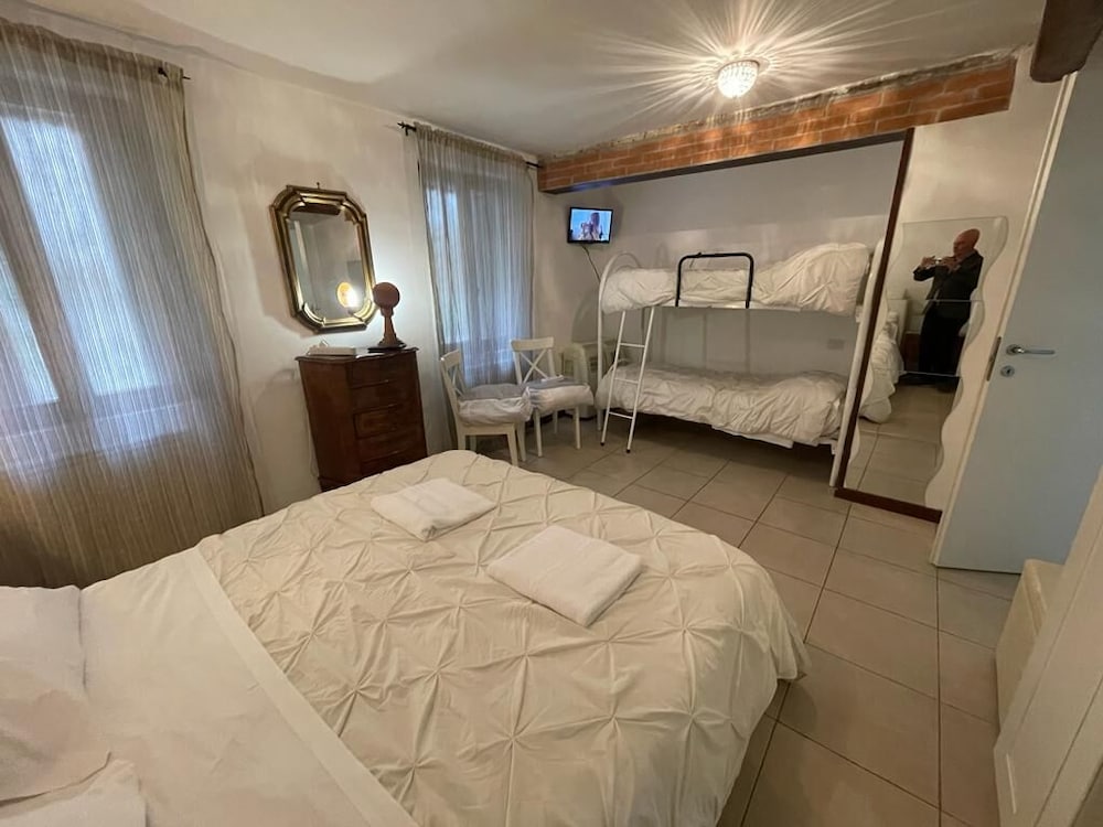 Фото Charme Holidays Venice