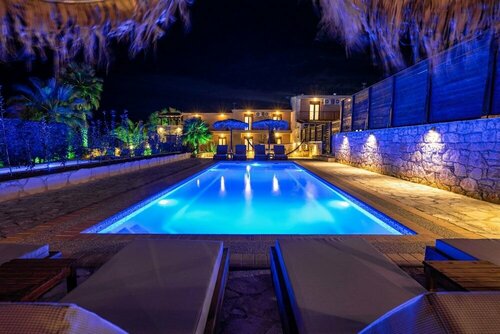 Гостиница Nefeli Luxury Villas