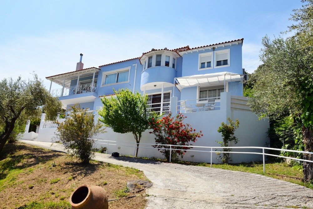 Фото Orestis Suites