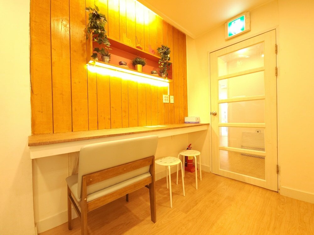 Фото Oyo Myeongdong 5 Lodge