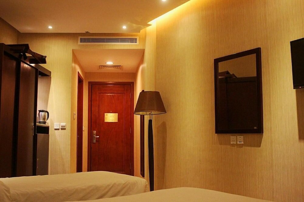 Фото Land Premium 1