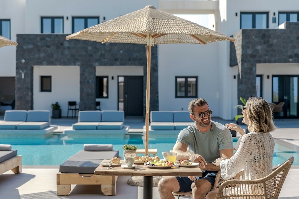 Фото Onyx Hotel & Suites