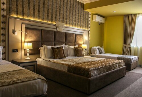 Гостиница Hotel Deluxe в Тиране