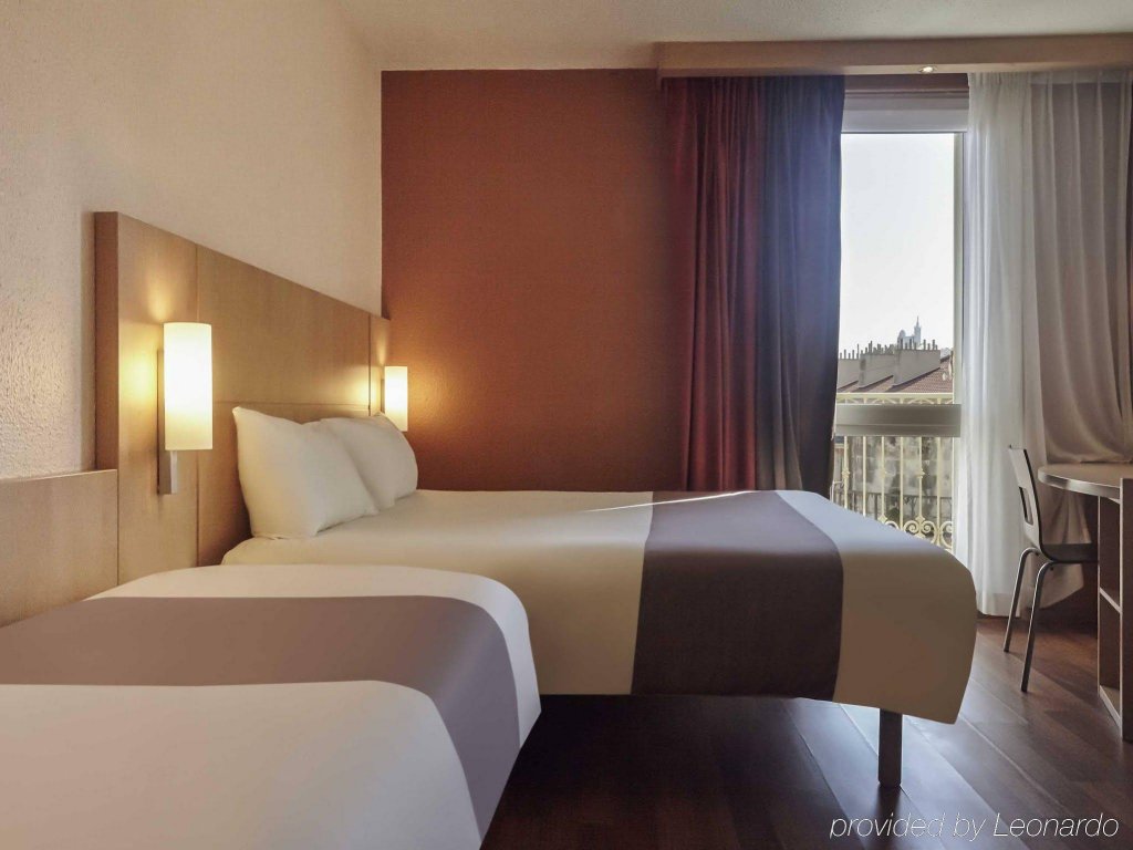 Фото B&b Hotel Marseille Centre Vieux Port