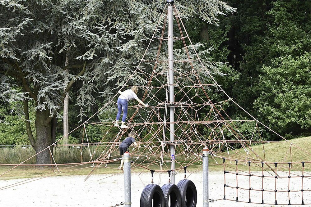 Фото Holiday Suites Limburg