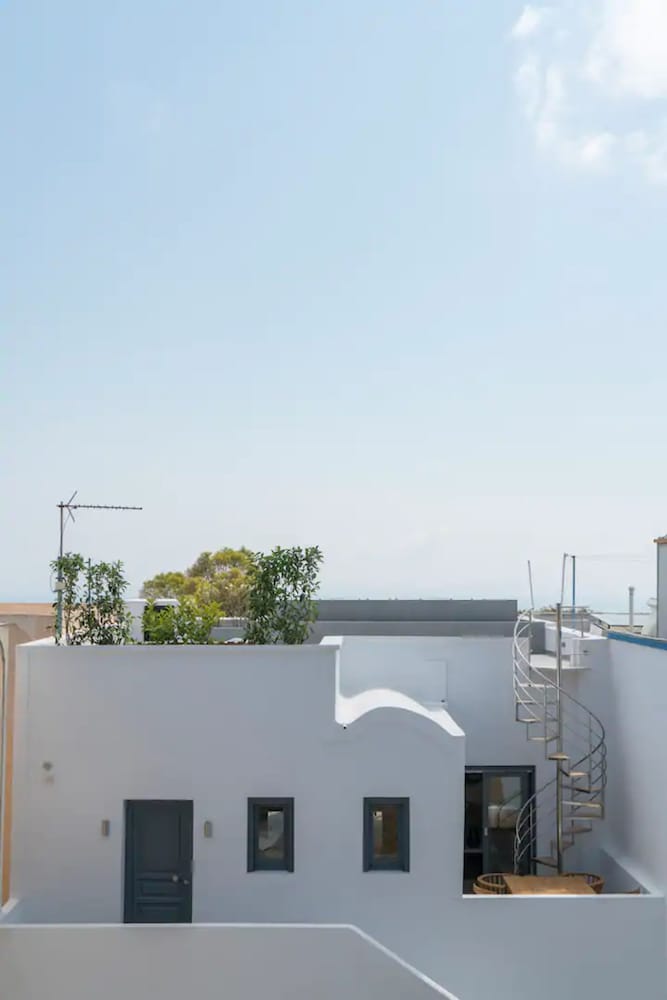 Фото Nostos Apartments Fira