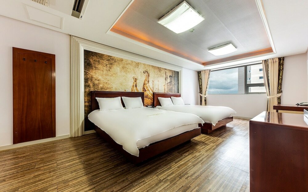 Фото Yeosu Hotel Provence