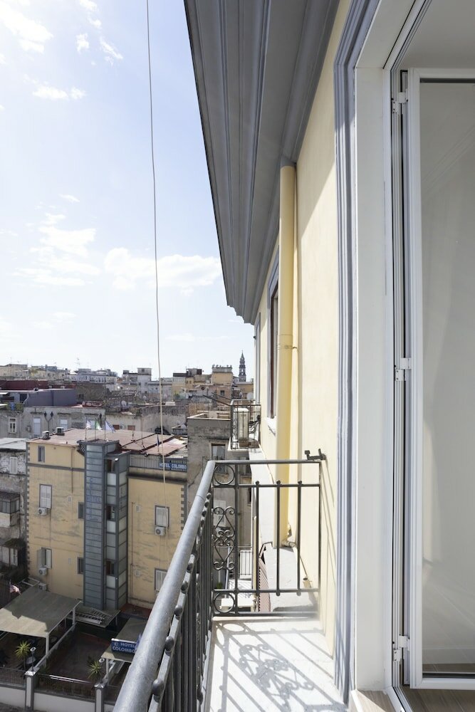 Фото Giuly Suites & Rooms