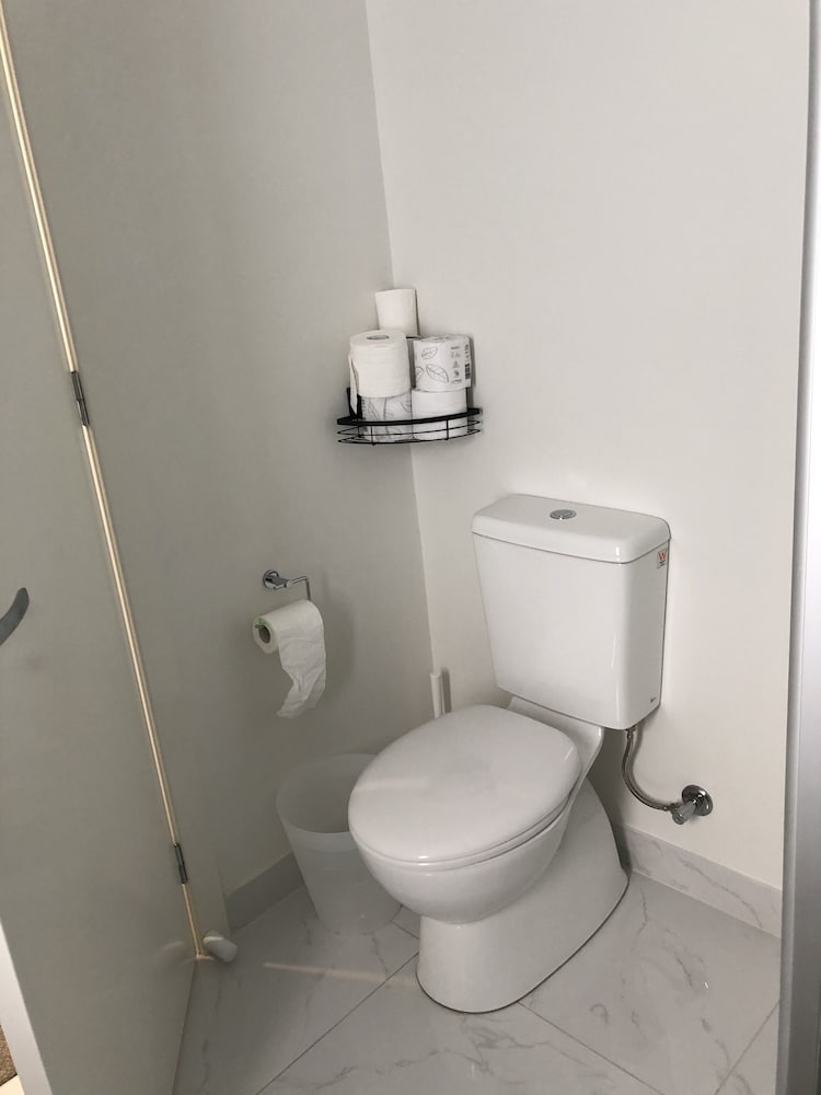 Фото Apple House Upper Point Cook