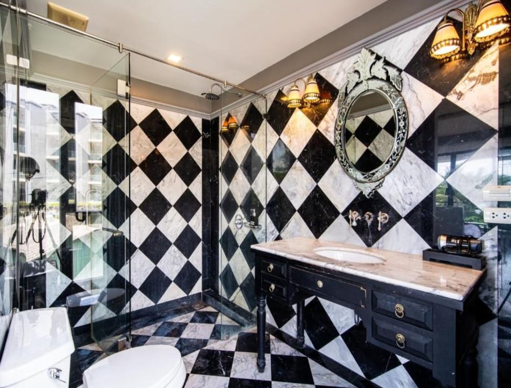 Фото Sky Lantern Hotel