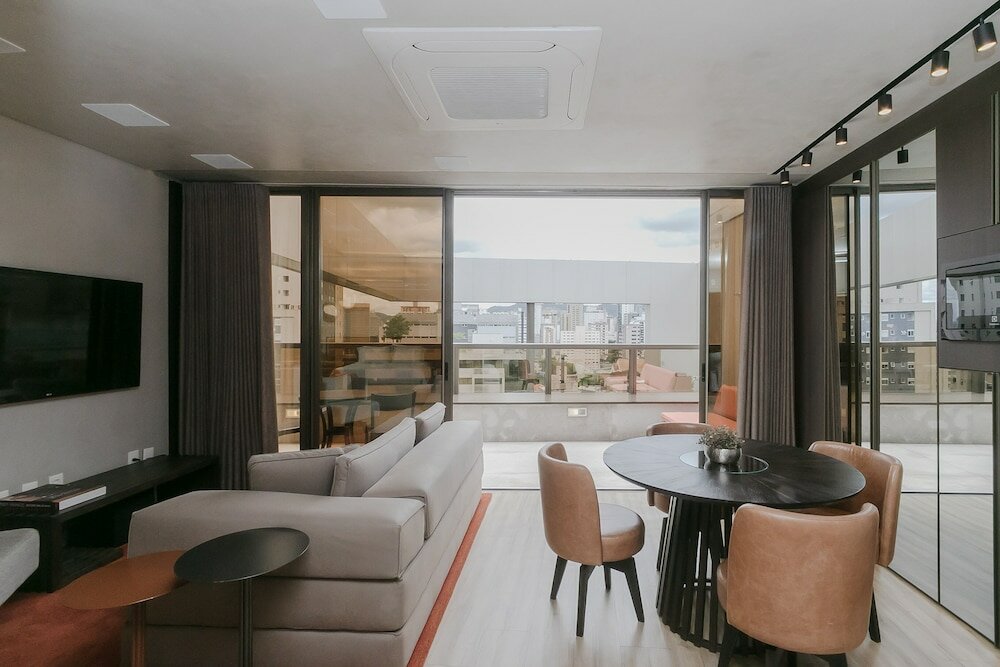 Фото Loft alto padrão com varanda