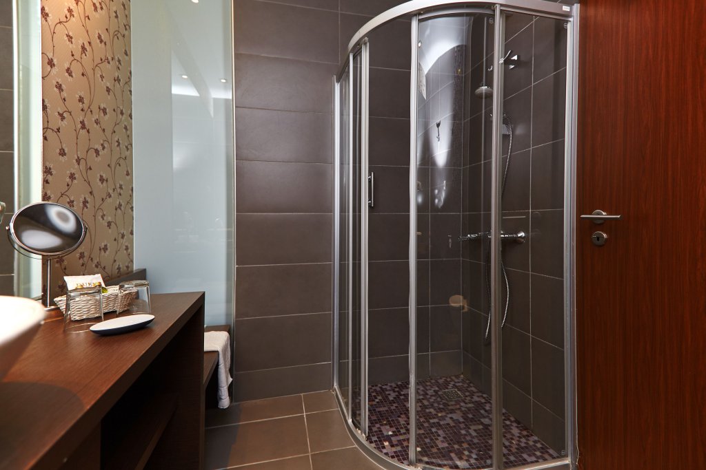 Фото Villa Patzay Borhotel