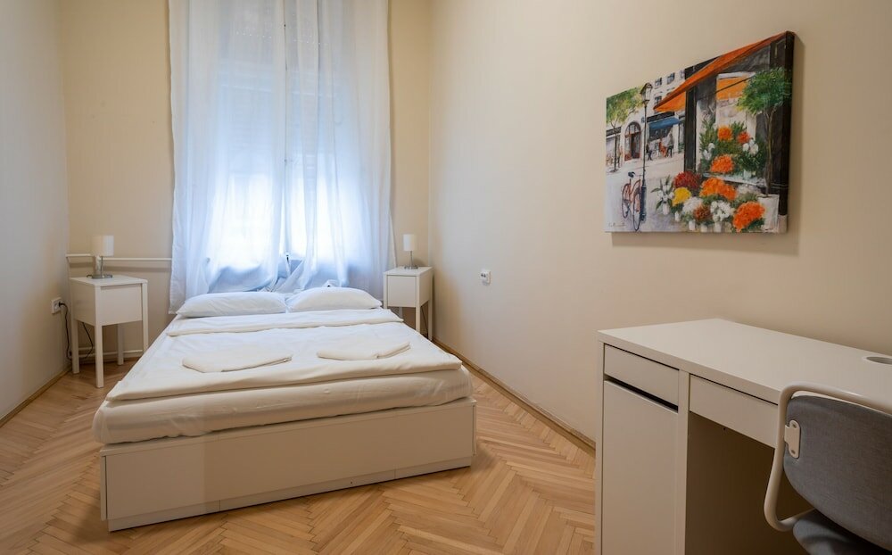 Фото Lie On Me Lazy Simon