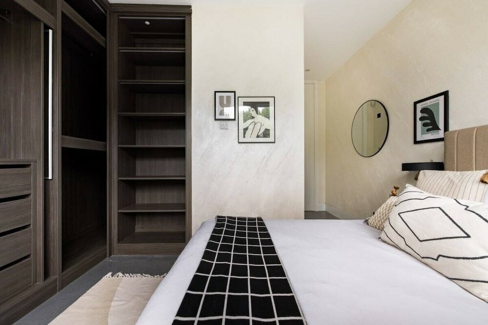 Фото The Camden Arms - Bright and Charming 2bdr Flat