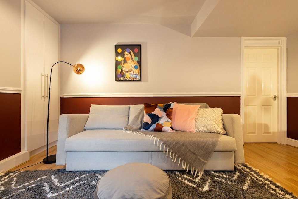 Фото Mornington Crescent Apartments