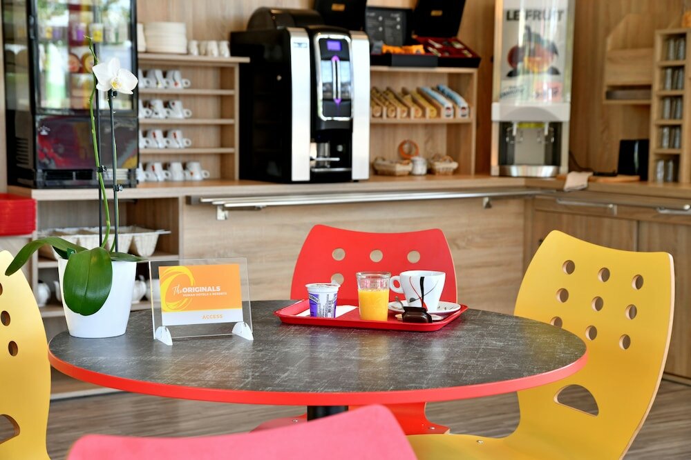 Фото The Originals Access, Hôtel Aurillac