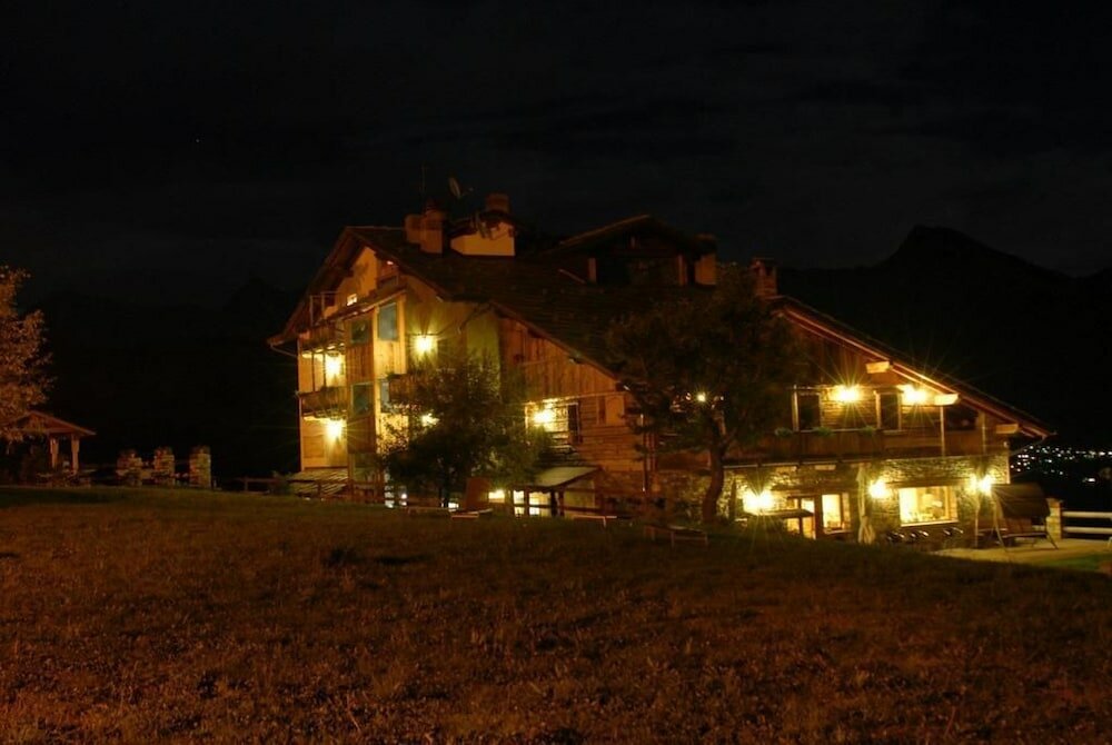 Фото Hotel Caprice Des Neiges