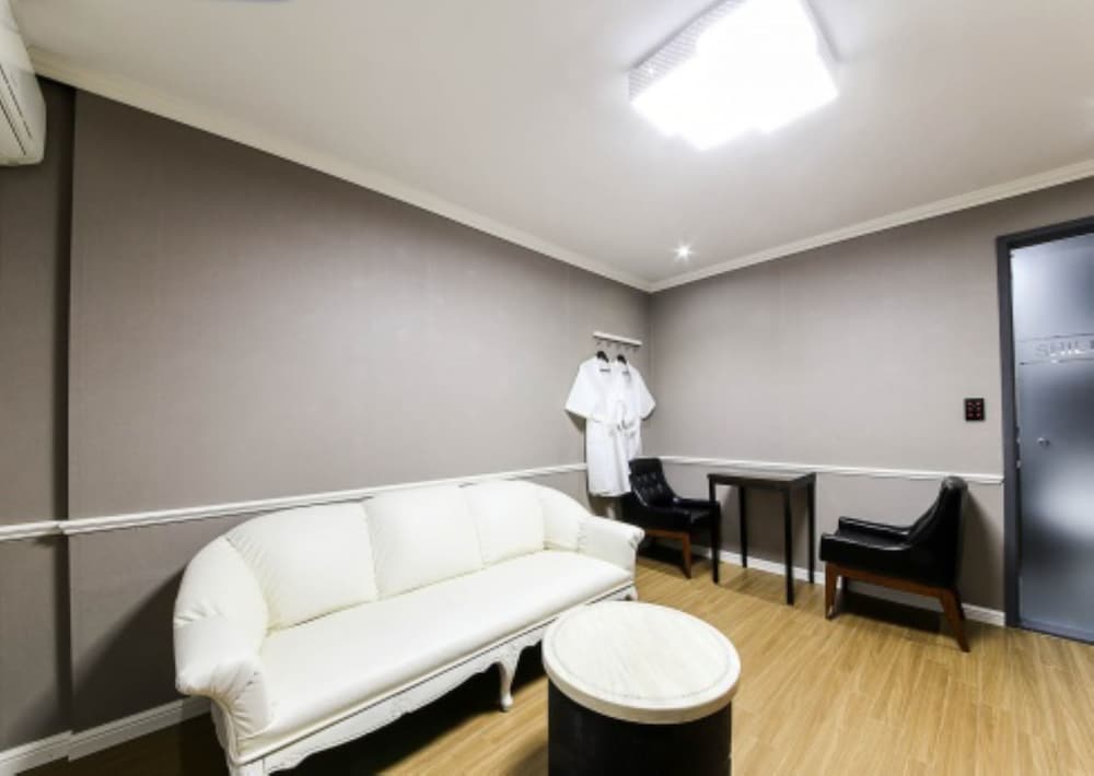 Фото Shilla E Stay Motel