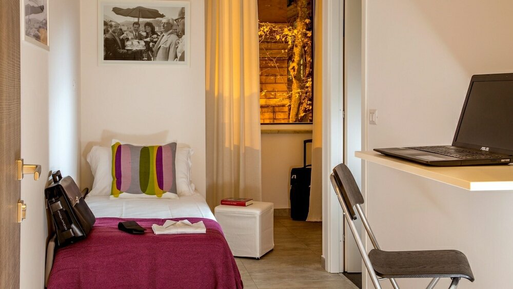 Фото Relais Merulana Guesthouse