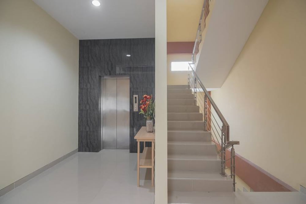 Фото RedDoorz near Islamic Center Samarinda