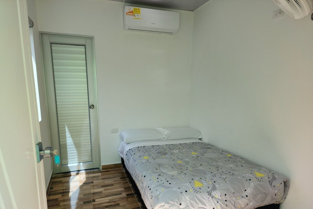 Фото Hostal Willy Home