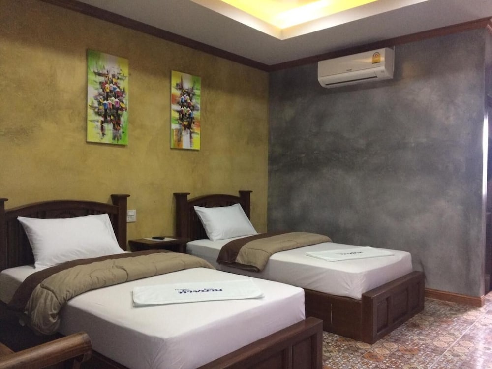 Фото Tai Baan Resort