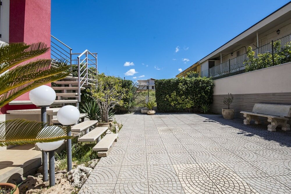 Фото Villa Tonnara 50m dal mare